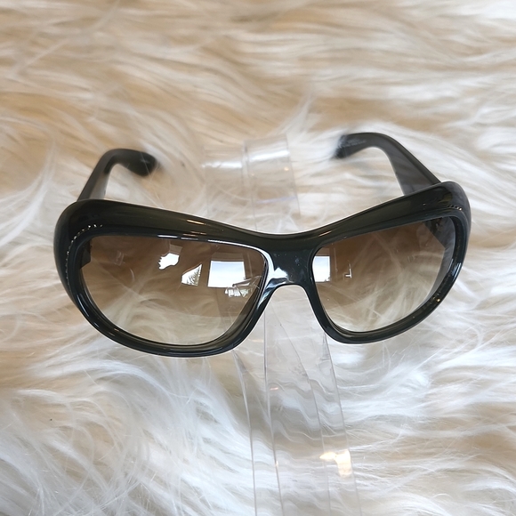 Yves Saint Laurent sunglasses - Picture 1 of 16